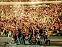 Por primera vez, los 13 integrantes se presentan en el Auditorio Nacional. FACEBOOK / OV7