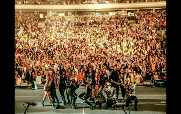 Por primera vez, los 13 integrantes se presentan en el Auditorio Nacional. FACEBOOK / OV7