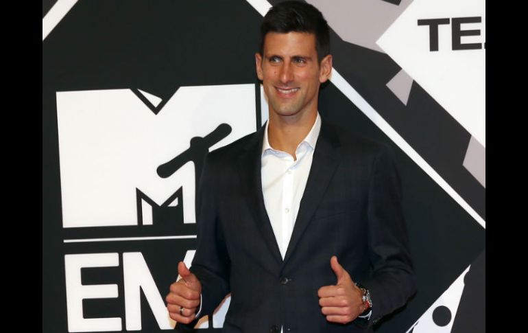 Novak Djokovic es además una estrella para los jóvenes. AP / A. Calanni