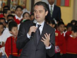 Aurelio Nuño se presentó en la primaria 'Manuel López Cotilla' en la colonia Roma. SUN / ARCHIVO