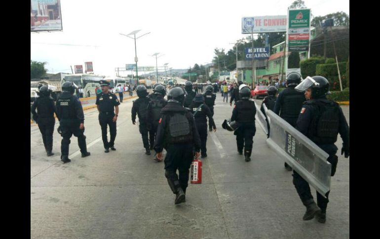 Cientos de policías inician el blindaje de las instalaciones del órgano Legislativo, así como del palacio de gobierno. SUN / ARCHIVO