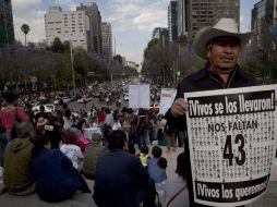 Los padres de los normalistas exigieron se cumplan los 10 puntos firmados recientemente con el Estado mexicano. AP / ARCHIVO