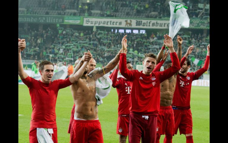 El Bayern superó al Wolfsburg desde el comienzo en todas las líneas. EFE / J. Stratenschulte