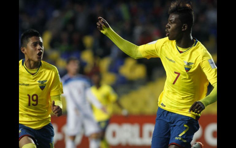 Washington Corozo celebra su gol al minuto 17. AFP / D. Yankovic