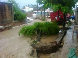 La Conagua informó que se presentaron lluvias muy fuertes en la estación de Cajón de Peña, en Tomatlán, con 88 mm. FACEBOOK / Cihuatlán Jalisco