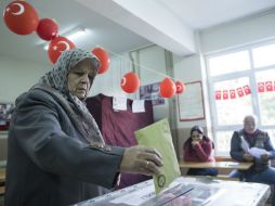 La cita con las urnas coincide con la peor ola de violencia en el país en años. EFE / T. Bozoglu