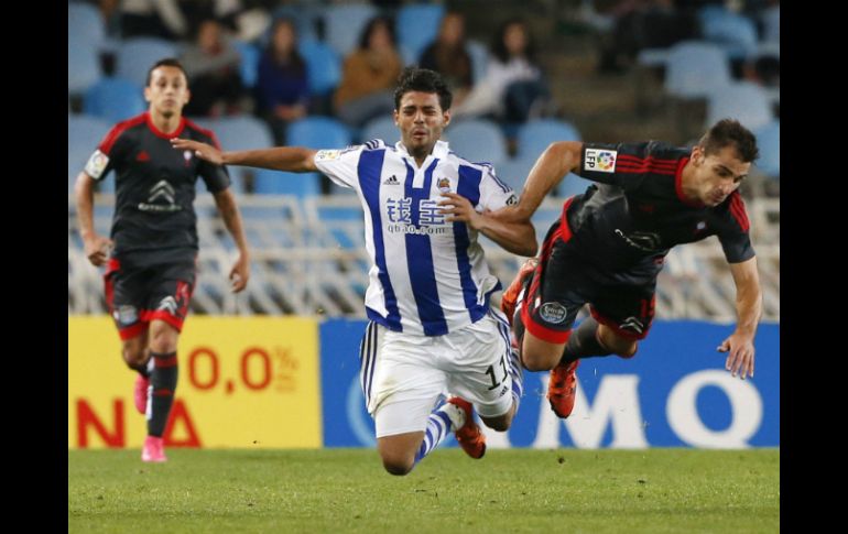 Vela recibió algunas rechiflas por los malos resultados del equipo. EFE / J. Herrero