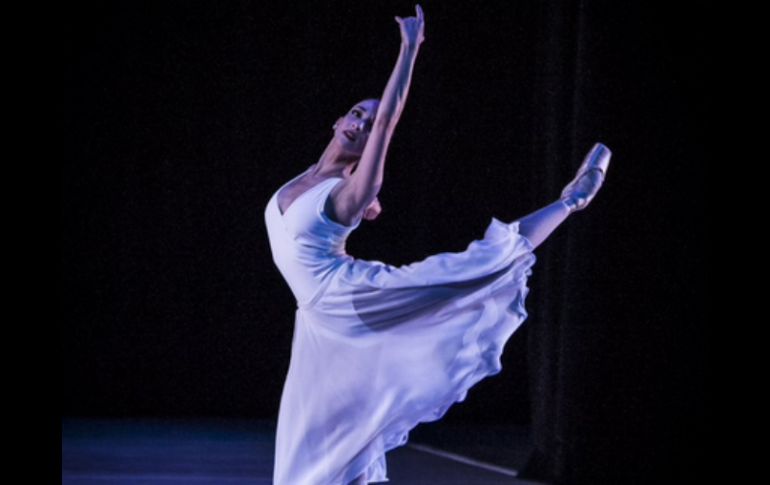 Las funciones darán inicio con 'Rapsodia en azul', coreografía realizada por Gloria Contreras. TWITTER / @DanzaUNAM