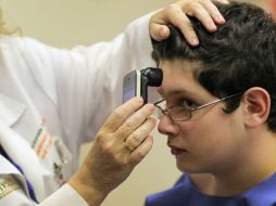 Los síntomas comunes son piel roja e inflamada, escamas plateadas, comezón, dolor y sangrado. AFP / ARCHIVO