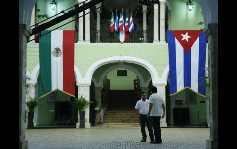 Se espera que los mandatarios den un mensaje a los medios desde el Palacio de Gobierno, el cual estará blindado. EFE / J. Méndez