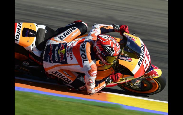 El piloto español del equipo Repsol-Honda, Marc Márquez, durante la segunda sesión de entrenamientos libres. AFP / J. Soriano