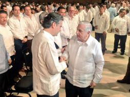 El secretario asistió a la presentación del Tercer Informe de Gobierno del Gobernador de Tabasco, Arturo Núñez. TWITTER / @aurelionuno