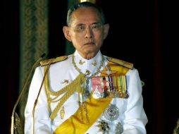 La ley de lessa majestad condena a quienes insulten al rey Bhumibol Adulyadej o a su familia. ESPECIAL /