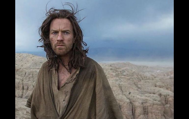 El actor estará presente en la función especial de la cinta 'Last days in the desert', en la que interpreta a Jesús de Nazaret. INSTAGRAM / mcgregor_ewan