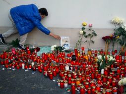 El fatal incendio comenzó cuando efectos pirotécnicos de un concierto inflamaron decoraciones de poliespuma. EFE / ARCHIVO