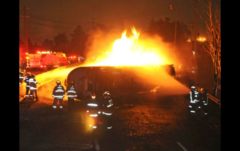 Los heridos fueron víctimas de la explosión de una pipa de gas en Tlalnepantla. SUN / ARCHIVO