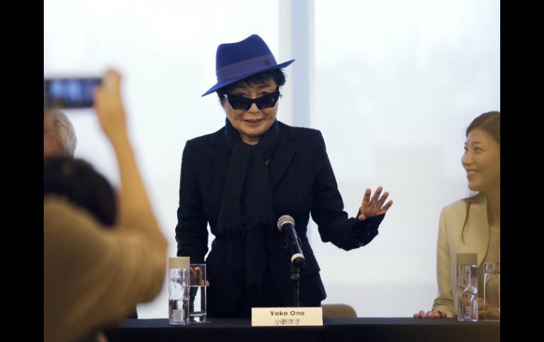 Yoko Ono pide a las feministas chinas ''no criticar al Gobierno'', ya que, en su opinión, resulta ''inútil''. AP / A. Wong