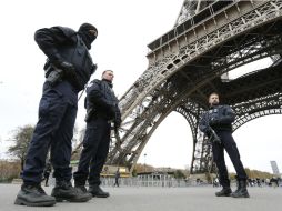 París se encuentra fuertemente vigilado. EFE / G. Horcajuelo