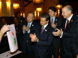 Justin Trudeau y Enrique Peña Nieto tendrán una comida esta tarde. EFE / K. Ozer