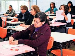 Al menos 40 mil 303 docentes en 25 entidades del país presentaron la Evaluación de Desempeño. SUN / ARCHIVO