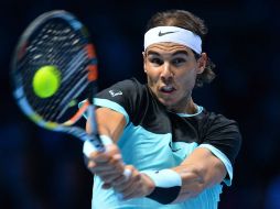 Rafael Nadal tomó el liderato del Grupo B, este partido en el que salió ganador, es parte del Torneo de Maestros en Londres. AFP / G. Kirk