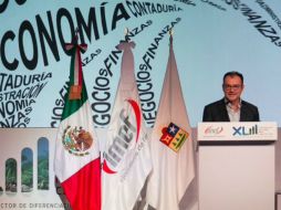 Videgaray estuvo presente en la entrega del XXXI Premio de Investigación Financiera IMEF-EY. TWITTER / @LVidegaray