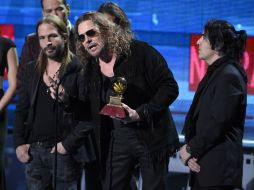 Por los latinos. Maná se llevó el Grammy al Mejor álbum PopRock gracias a su más reciente placa “Cama Incendiada”. AP /