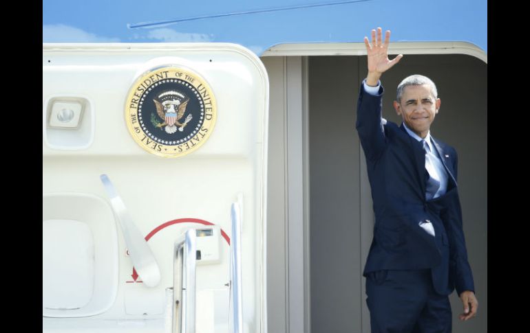 El presidente estadounidense, Barack Obama, a su partida de Manila; su próxima parada será Malasia. AP / W. Santana