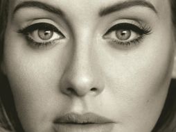 Adele es una de las pocas artistas capaces de alcanzar cifras de ventas dignas de los años ochenta y noventa. AP /