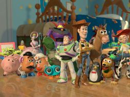 Colorido, una trama profunda y personajes fuera de los estereotipos de Disney convirtieron en 'Toy Story' en la favorita del público. ESPECIAL /