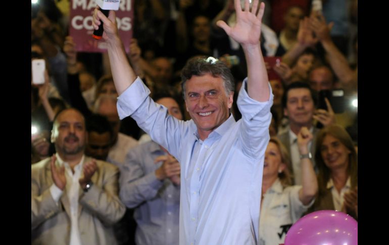 De acuerdo a las encuestas, el favorito es el opositor Mauricio Macri. NTX / ESPECIAL