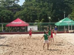 Stephens y Romero pertenecen a la selección de voleibol de sala que representó a México en los JEDECAC. TWITTER / @Conade