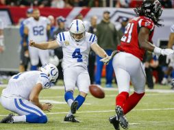 Adam Vinatieri convirtió un gol de campo de 43 yardas a 52 segundos del final. AP / E. Lesser