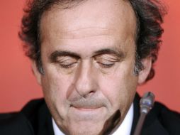 Michel Platini podría ser vetado del balompié para siempre. AFP / L. Bonaventure