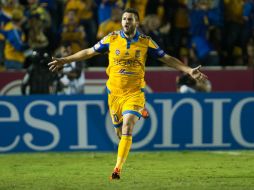 Andre Gignac festeja el primero gol de Tigres. MEXSPORT / J. Martínez