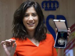 La jugadora recibió la medalla de bronce de la Real Orden del Mérito Deportivo. EFE / L. Piergiovanni