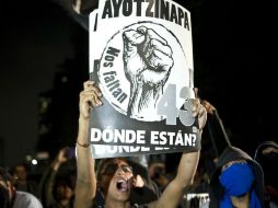 Eber Betanzos asegura que la PGR está abierta al diálogo con los padres de los normalistas y atenta a sus peticiones. AFP / Y. Cortez