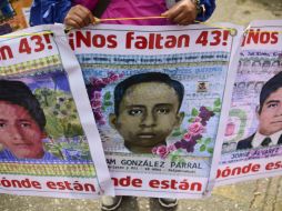 A un mes de firmar los acuerdos entre los padres y la PGR en la CIDH la investigación sigue frenada. AFP / R. Schemidt