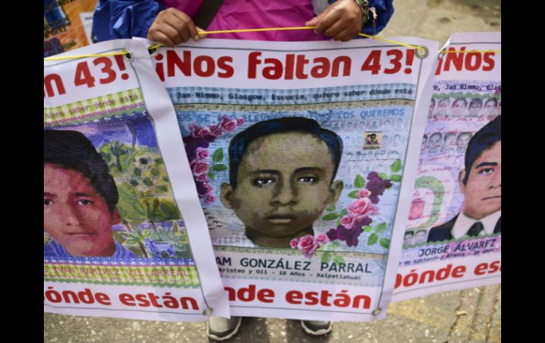 A un mes de firmar los acuerdos entre los padres y la PGR en la CIDH la investigación sigue frenada. AFP / R. Schemidt