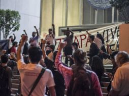 Durante la protesta volvieron a pedir una reunión con el secretario de Gobernación, Miguel Ángel Osorio Chong. EL INFORMADOR / ARCHIVO