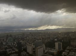 Se prevé que la remanente del huracán 'Sandra' favorezca el ingreso de humedad del Pacífico que dejará lluvia en estados del occidente. NTX / ARCHIVO