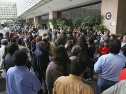 Trabajadores del INAH y del INBA tienen un plantón afuera del congreso; mañana serán recibidos para iniciar el diálogo. NTX / ARCHIVO