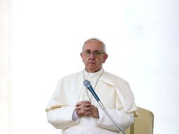 El Papa, subraya, ha ido a otros países con bastantes limitaciones sociales y económicas. AFP / ARCHIVO