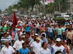 Los profesores marchan en el marco del segundo día de evaluación que se realiza en el estado. NTX / ARCHIVO