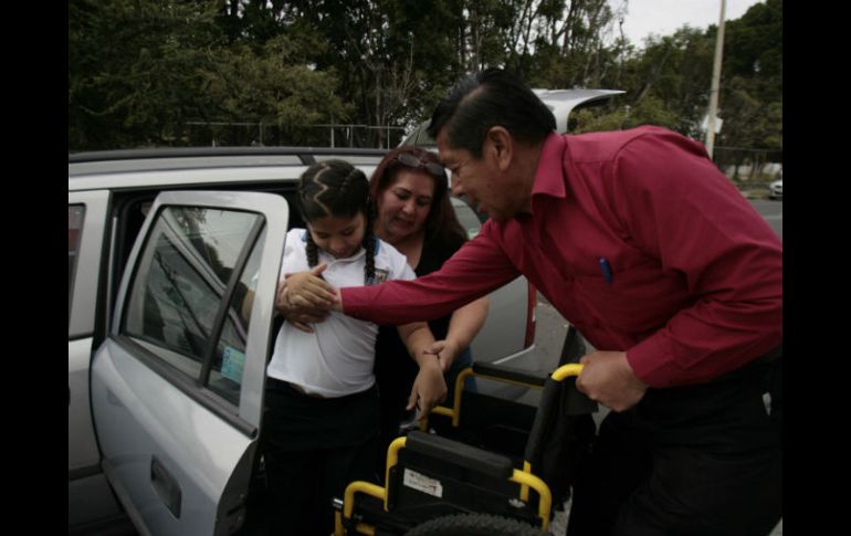 Joselyn fue rechazada de 24 preescolares y 6 primarias, pero gracias a su perseverancia ya estudia en la Secundaria 8 Mixta. EL INFORMADOR / R. Tamayo