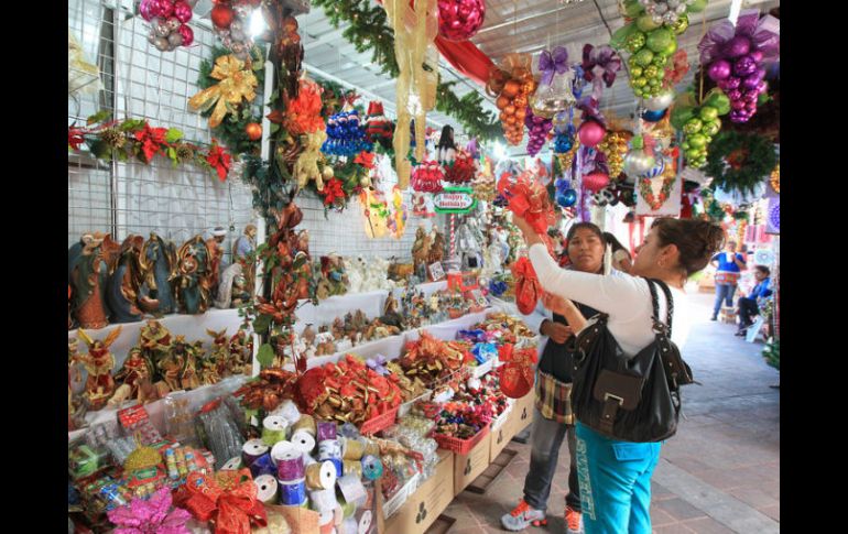 Mapfre recomienda no colocar los adornos u objetos como globos cerca de fuentes de calor, esto podría provocar un incendio. EL INFORMADOR / ARCHIVO