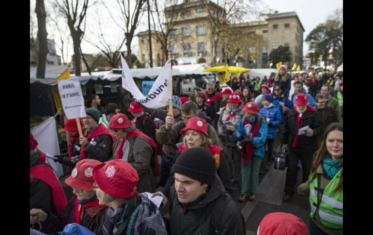 Montreuil. Inconformes se manifiestan en París a favor del clima. EFE / E. Laurent