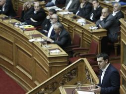 Tsipras ha tratado sin éxito de lograr un respaldo sobre reforma a pensiones. EFE / Y. Kolesidis