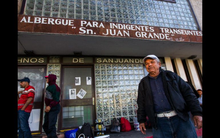 A los albergues del DIF acuden quienes buscan un lugar caliente para descansar durante la noche. EL INFORMADOR / P. Franco