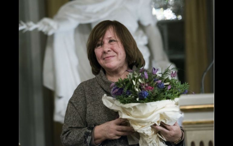 Svetlana Alexievich recibirá el premio Nobel el jueves de manos del rey de Suecia. AFP /